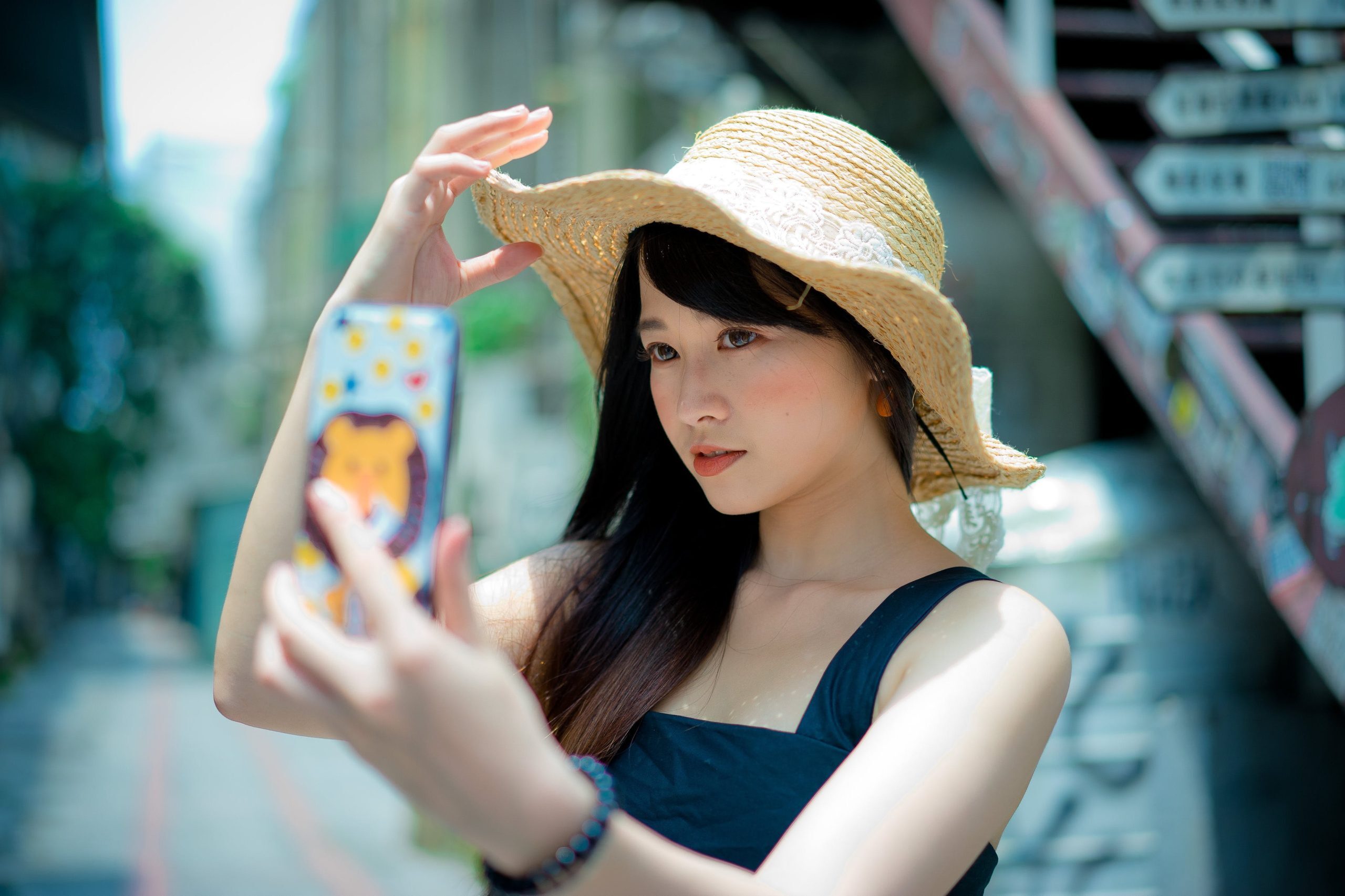Signs You're Dating a Narcissist blog cover