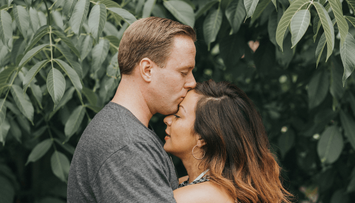 7 Tips for Extroverts Dating Introverts blog cover